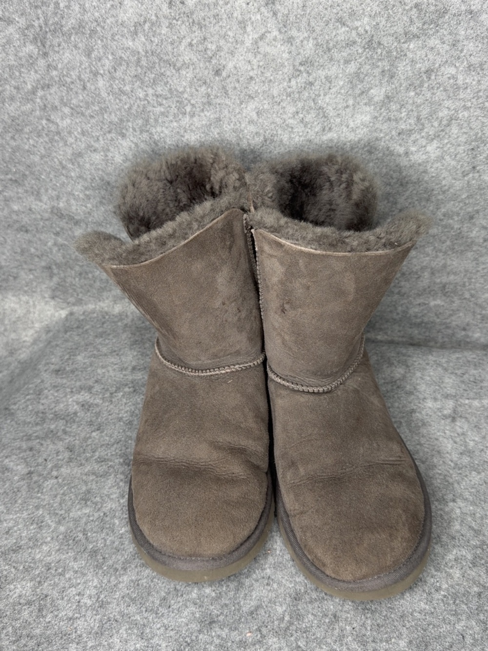 VINTAGE UGG Australia Bailey Button Grey Boots Sz 6